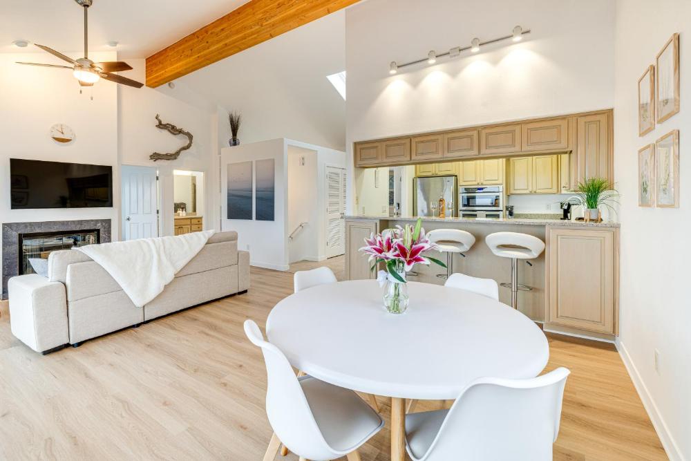 Lovely Rockaway Beach Home with Pacific Ocean Views!